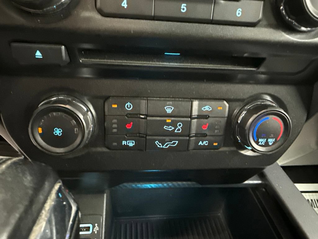 Used 2018 Ford F150 XLT w/ Equipment Group 302A Luxury AWD/4WD image 31