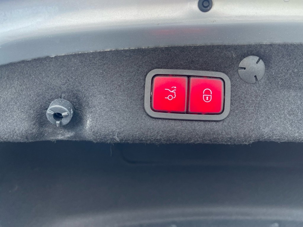 Used 2021 Mercedes-Benz C 300 4MATIC Sedan image 23