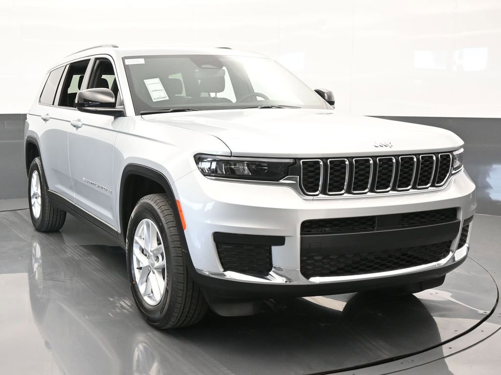 Used 2024 Jeep Grand Cherokee L Laredo image 9