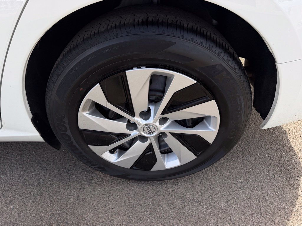 Certified 2025 Nissan Altima 2.5 S FWD image 8