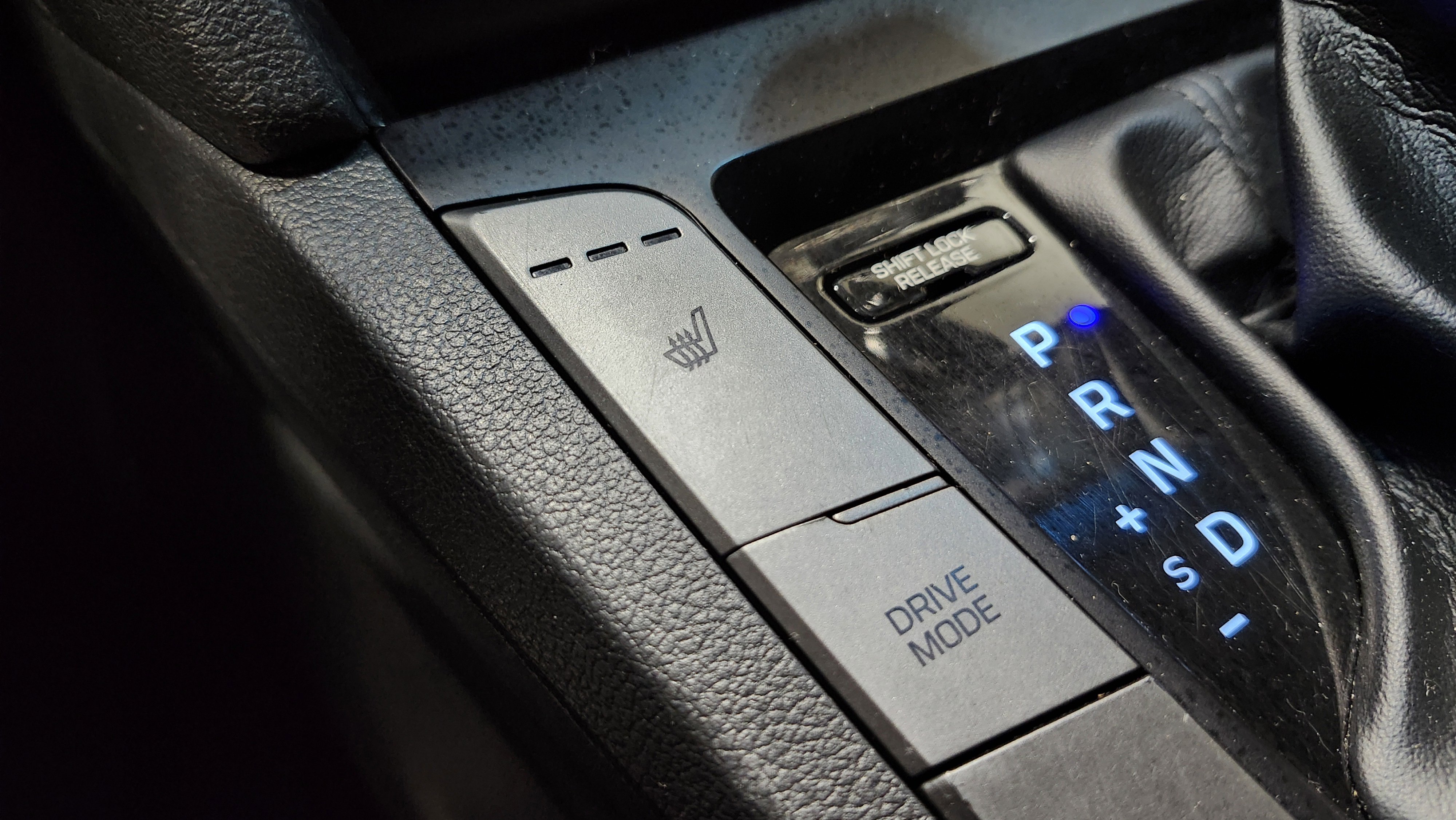 Used 2020 Hyundai Elantra Value Edition w/ Winter Weather Package image 10