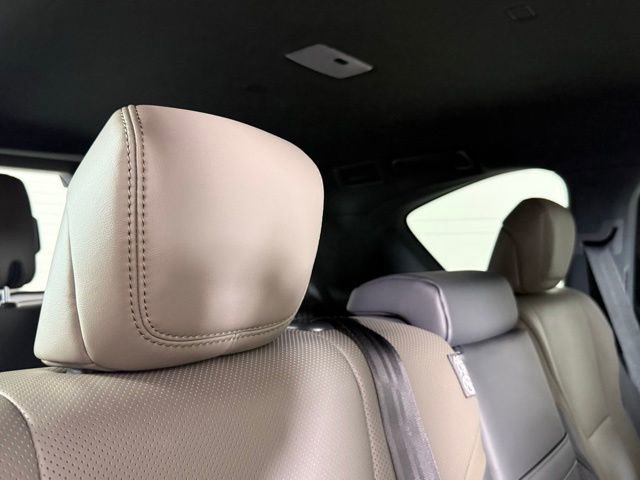 New 2025 Lexus LX 700h Overtrail image 32