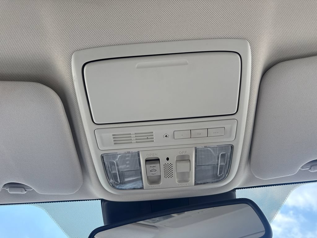 Used 2015 Honda CR-V Touring image 27