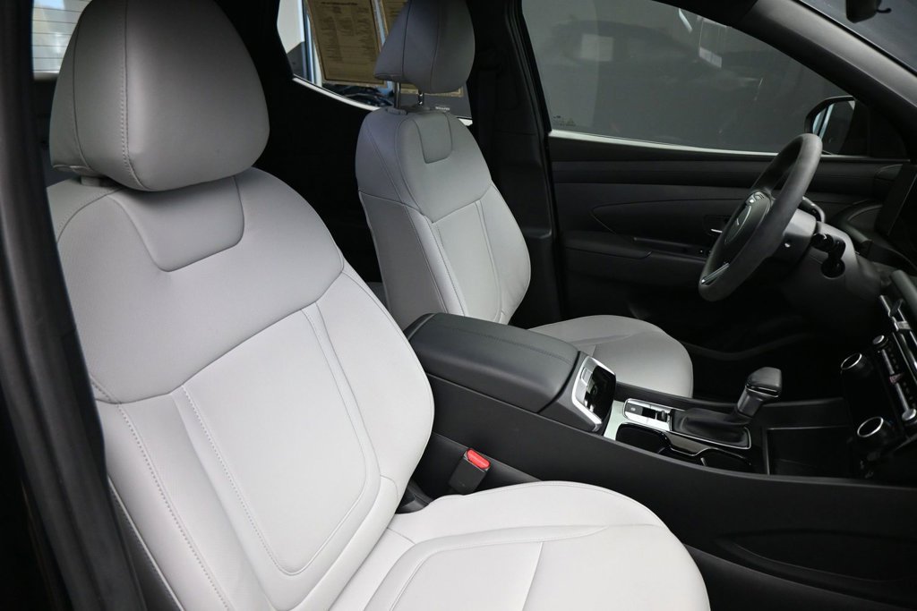 Used 2025 Hyundai Santa Cruz SEL FWD image 17