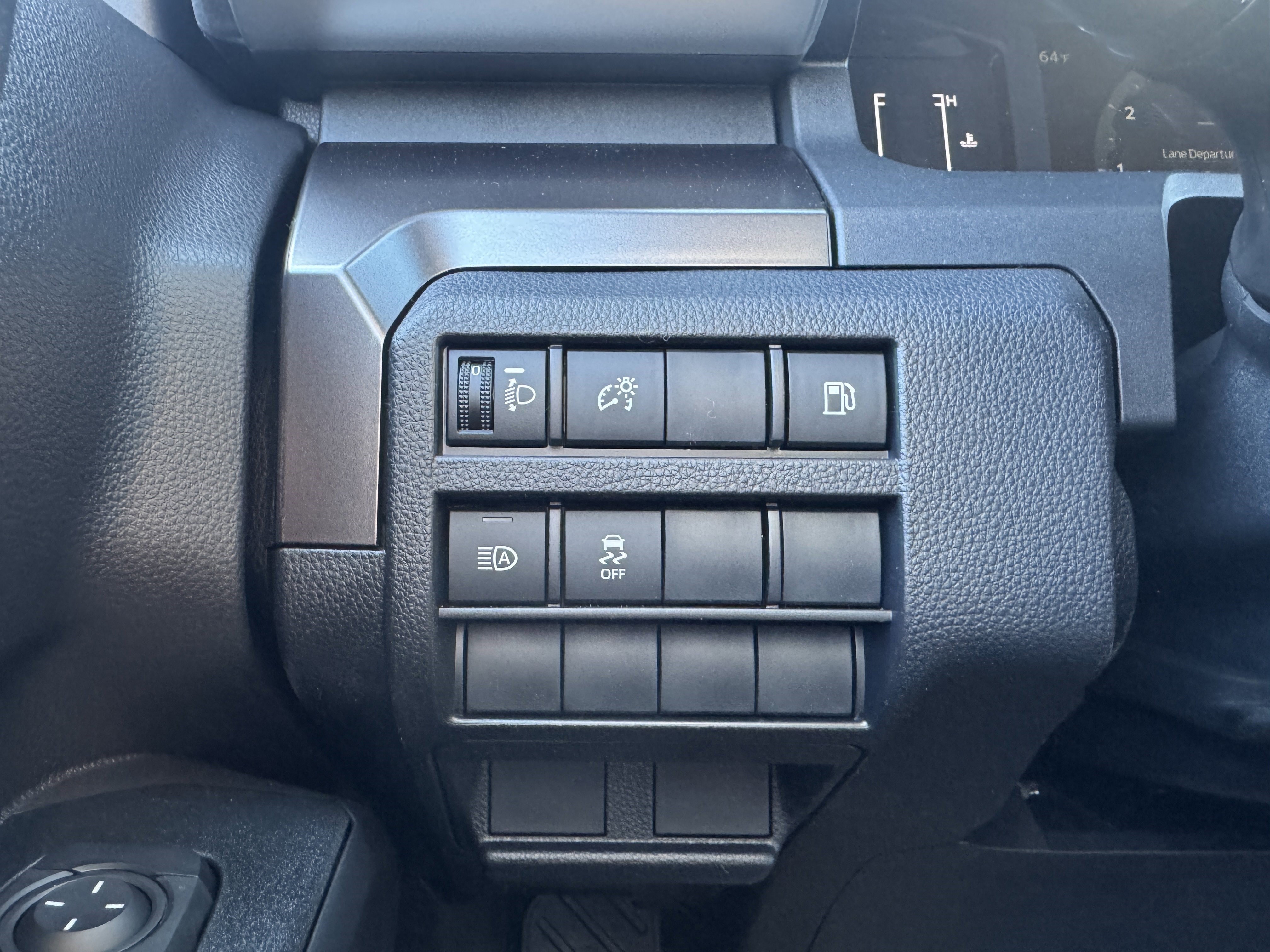 New 2026 Toyota 4Runner SR5 AWD/4WD image 37