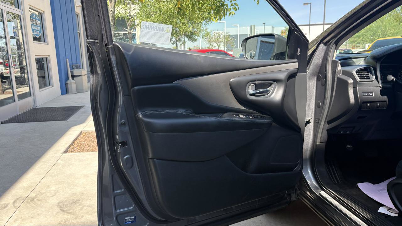 Used 2021 Nissan Murano S FWD image 11