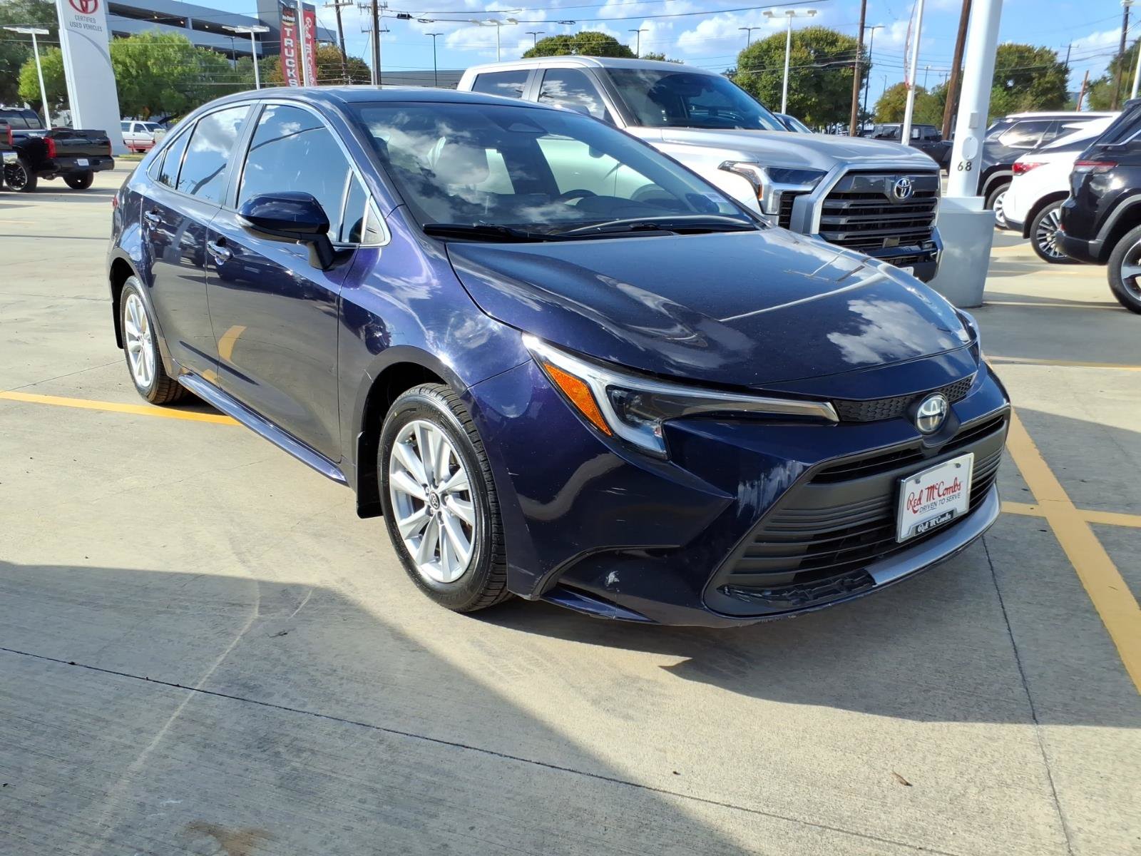 Used 2024 Toyota Corolla XLE FWD image 2