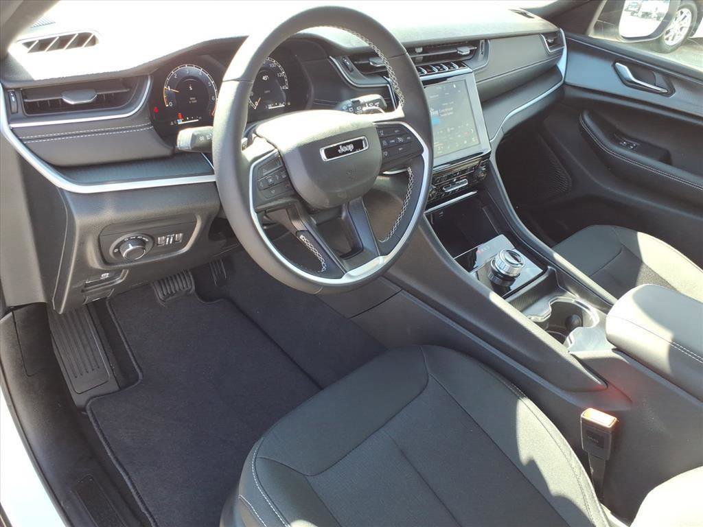 New 2026 Jeep Grand Cherokee Laredo X image 4