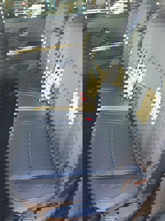 New 2025 Nissan Pathfinder SL image 4