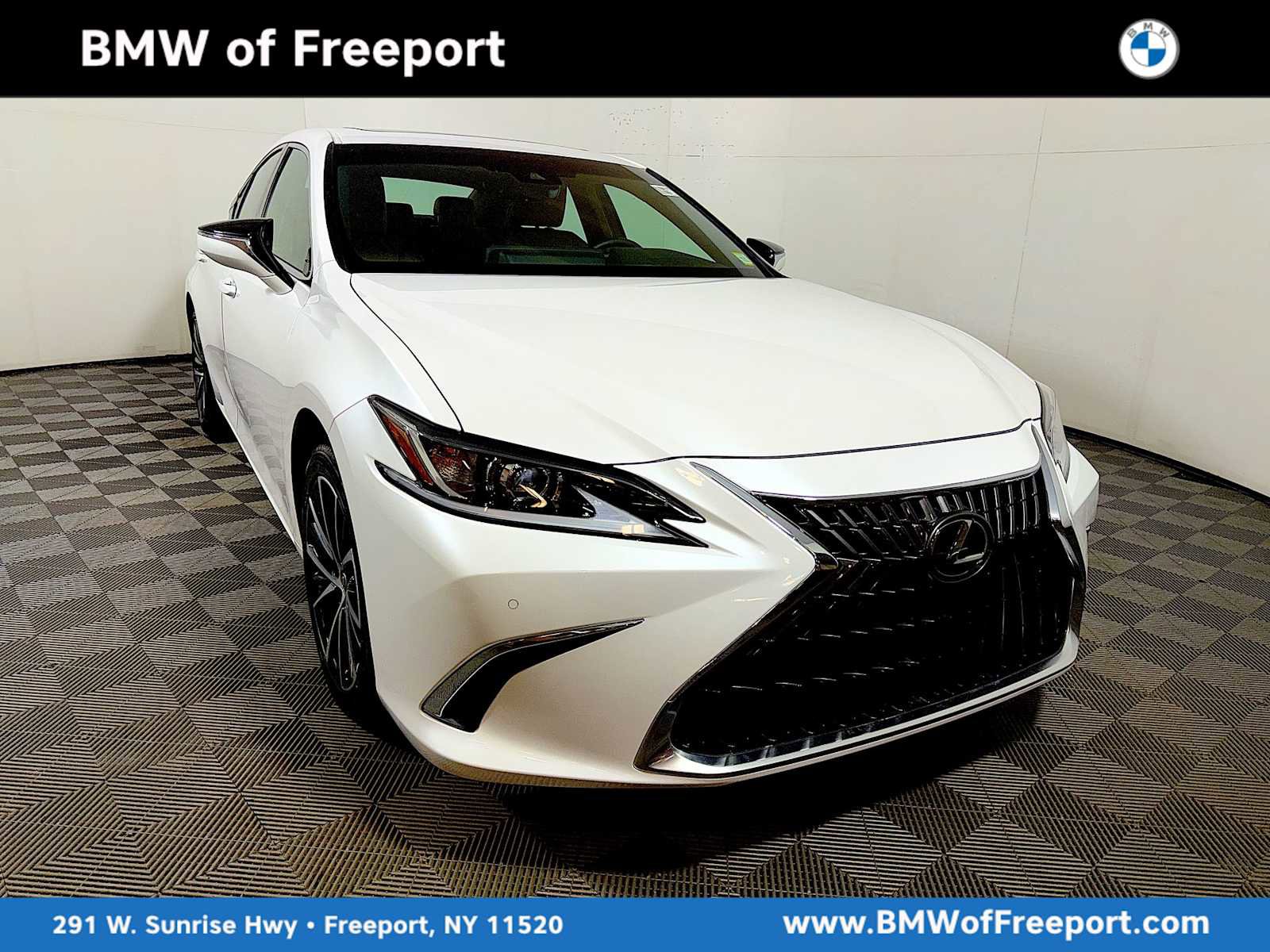 Used 2024 Lexus ES 350 w/ Premium Package image 1