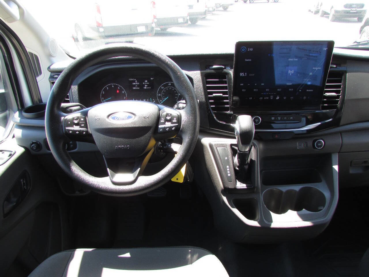 Used 2023 Ford Transit 350 XLT image 21