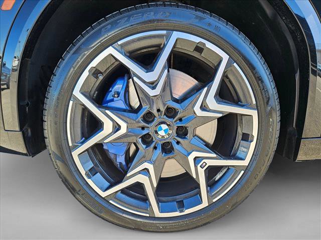 Used 2025 BMW X2 xDrive28i w/ M Sport Package AWD/4WD image 22