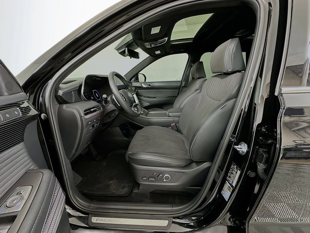 Used 2025 Hyundai Palisade Calligraphy AWD/4WD image 22