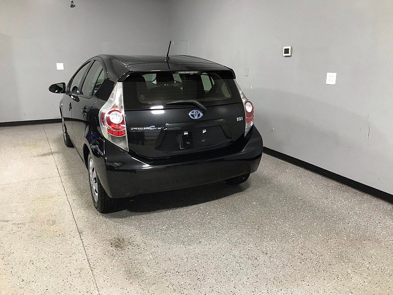 Used 2014 Toyota Prius C Two image 4