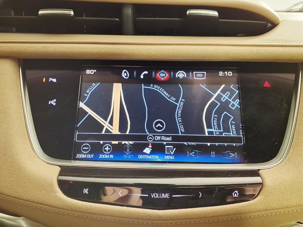 Used 2017 Cadillac XT5 Platinum w/ Driver Assist Package image 18