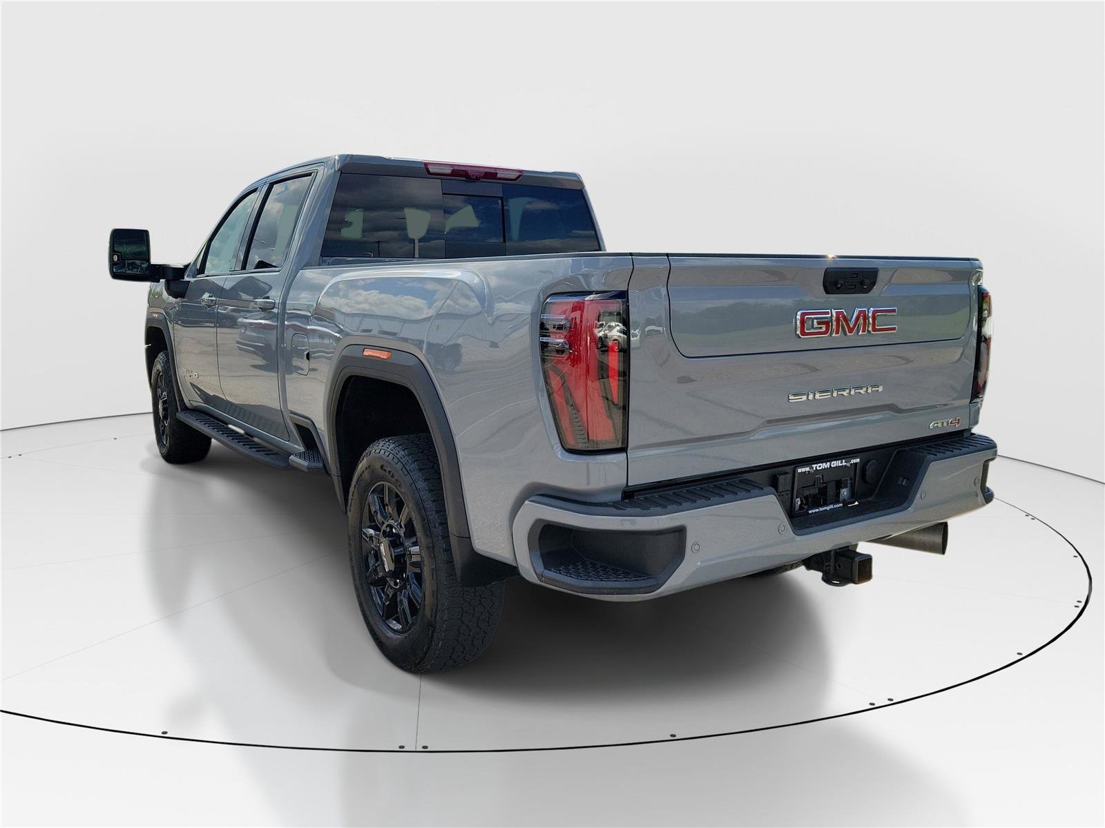 Used 2025 GMC Sierra 2500 AT4 w/ AT4 Premium Plus Package AWD/4WD image 3