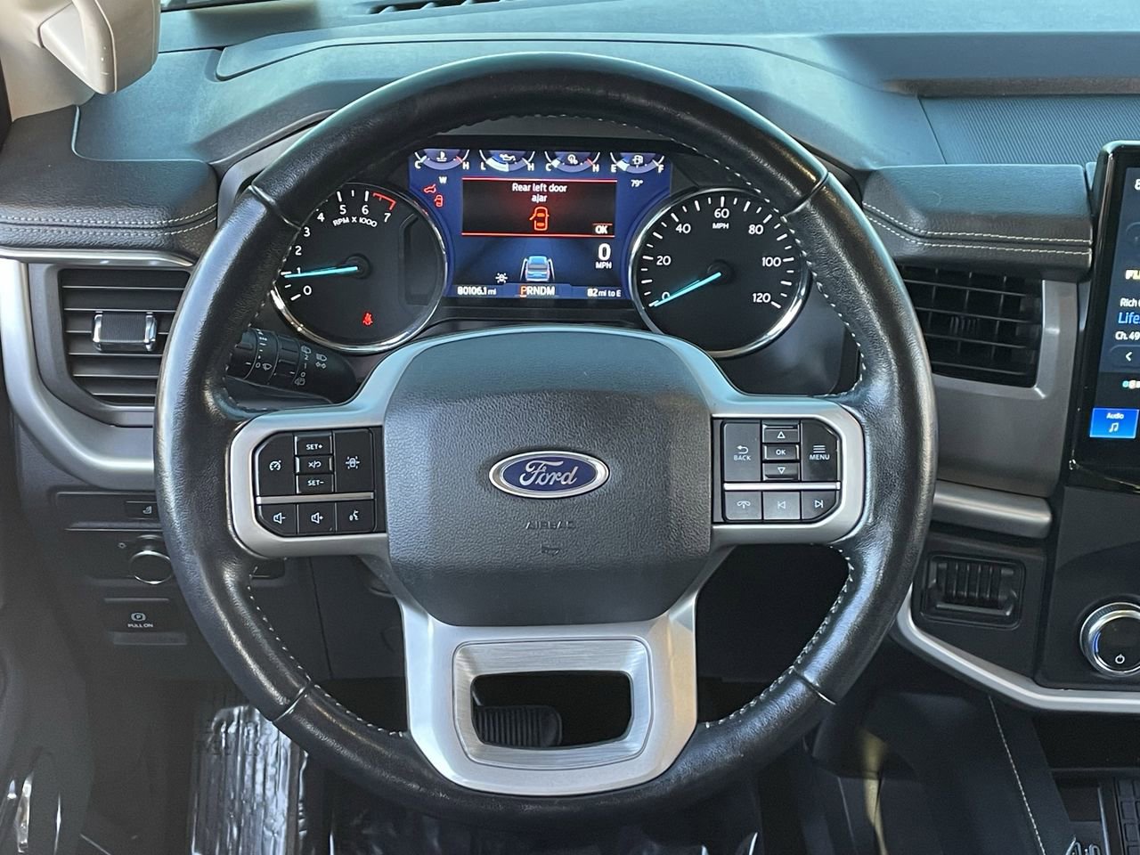 Used 2022 Ford Expedition XLT image 19