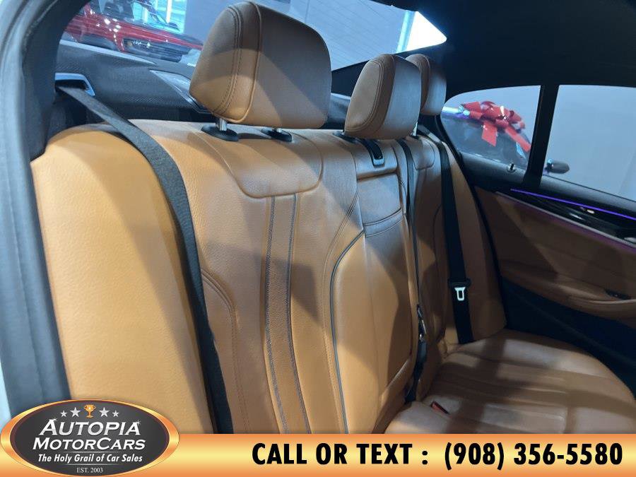 Used 2018 BMW 540i RWD image 17