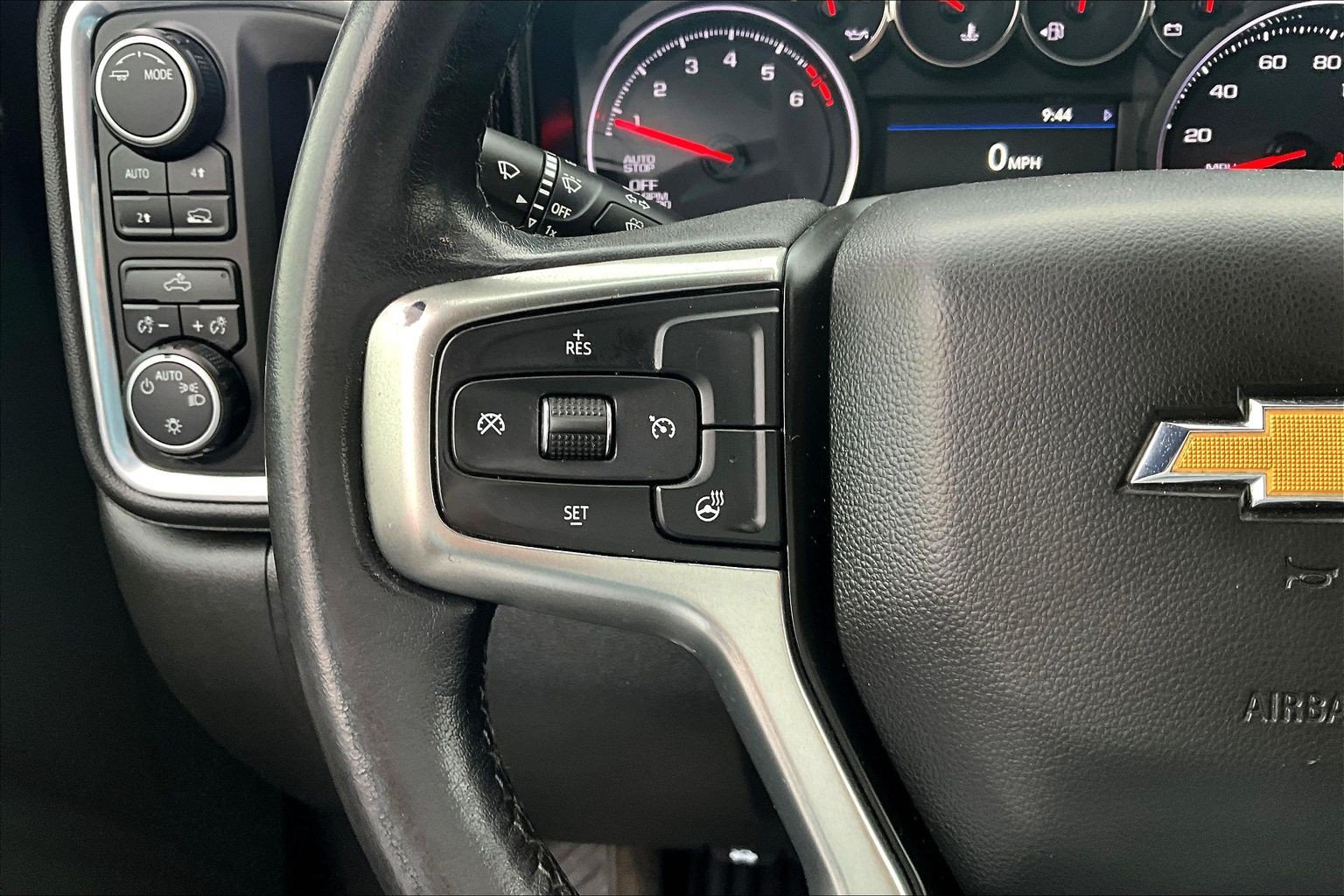 Used 2021 Chevrolet Silverado 1500 LT AWD/4WD image 22
