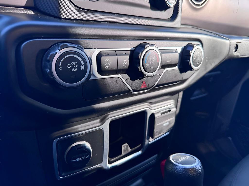 Used 2020 Jeep Gladiator Sport w/ Trailer Tow Package AWD/4WD image 18