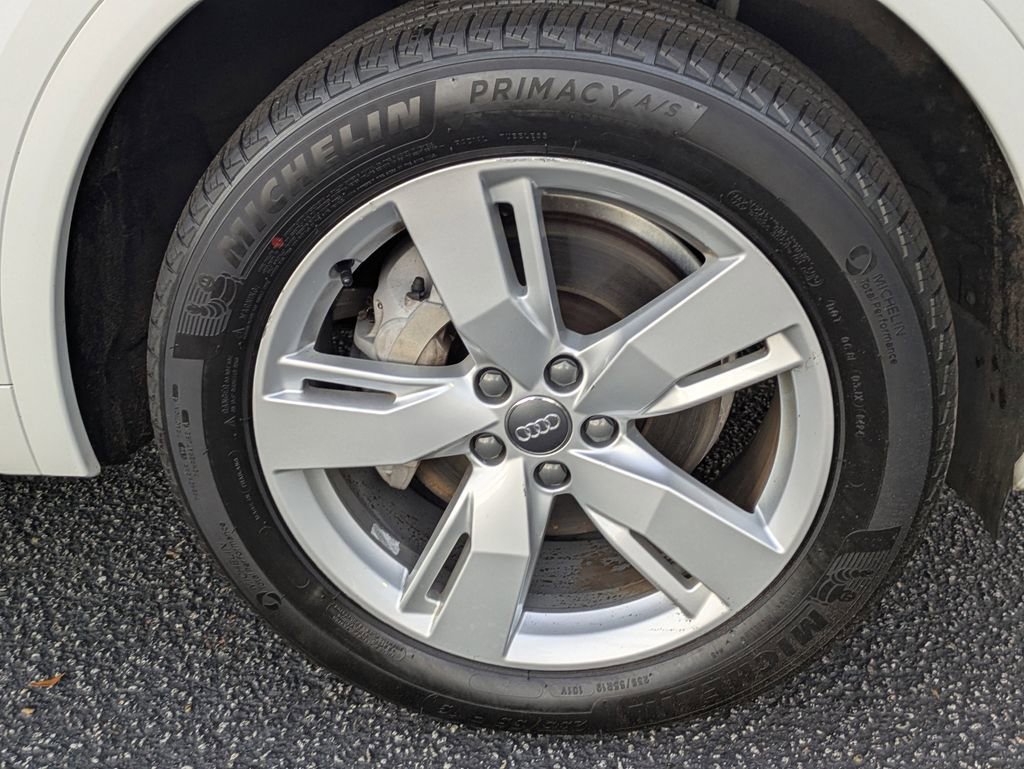 Used 2018 Audi Q5 2.0T Premium Plus w/ Premium Plus Package image 11