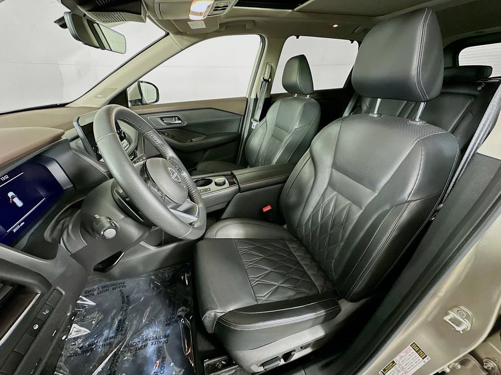 Certified 2023 Nissan Rogue Platinum w/ Platinum Premium Package image 31