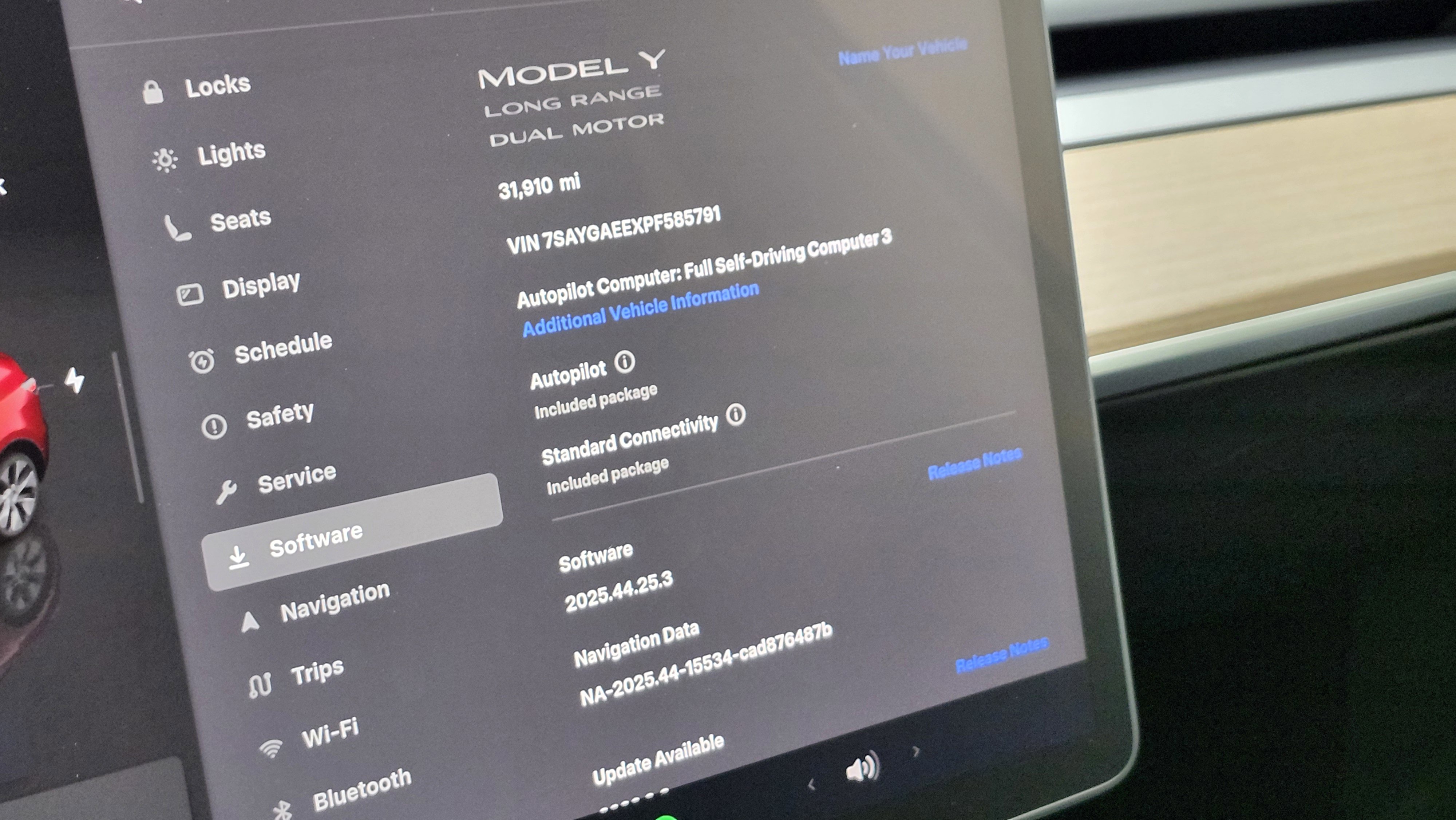 Used 2023 Tesla Model Y Long Range image 31