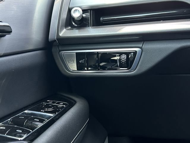 New 2026 Cadillac Vistiq Premium Luxury AWD/4WD image 23