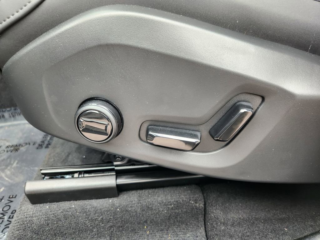 New 2026 Volvo XC60 B5 Core image 13