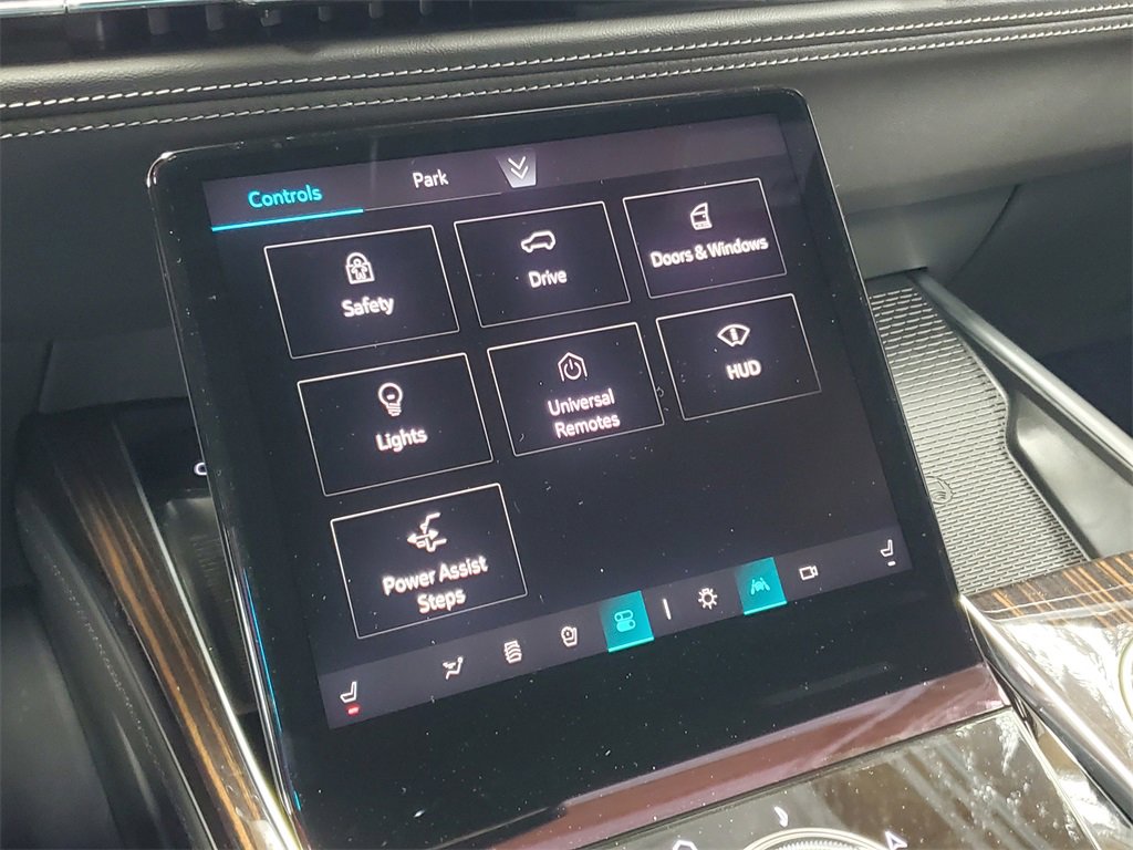 New 2025 Cadillac Escalade Premium Luxury w/ LPO, Radiant Package image 26