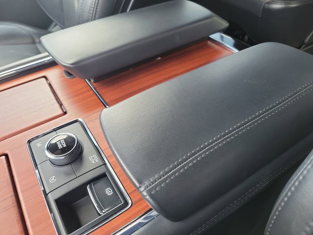 Used 2024 Lincoln Navigator Reserve image 16