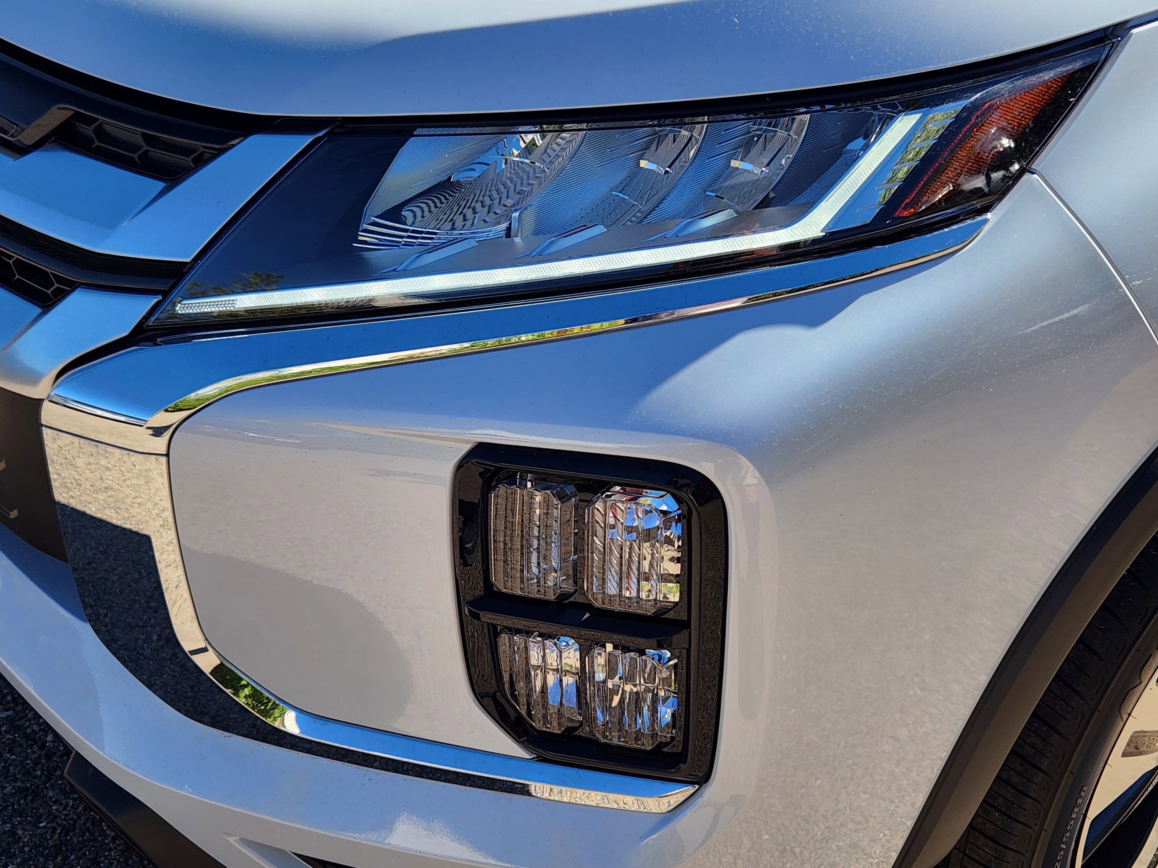 New 2025 Mitsubishi Outlander Sport SE image 5