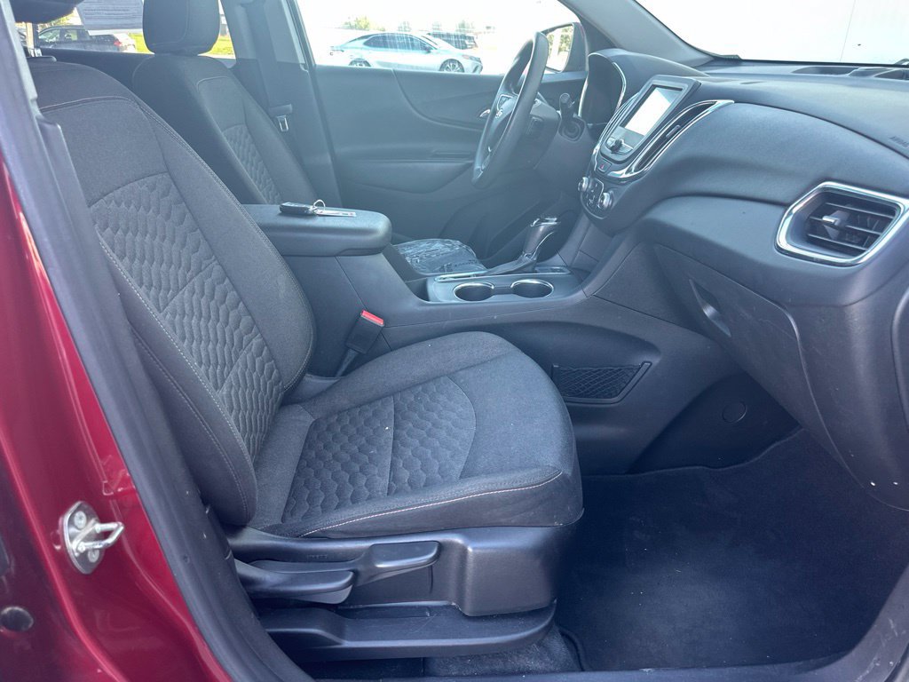Used 2018 Chevrolet Equinox LT AWD/4WD image 33