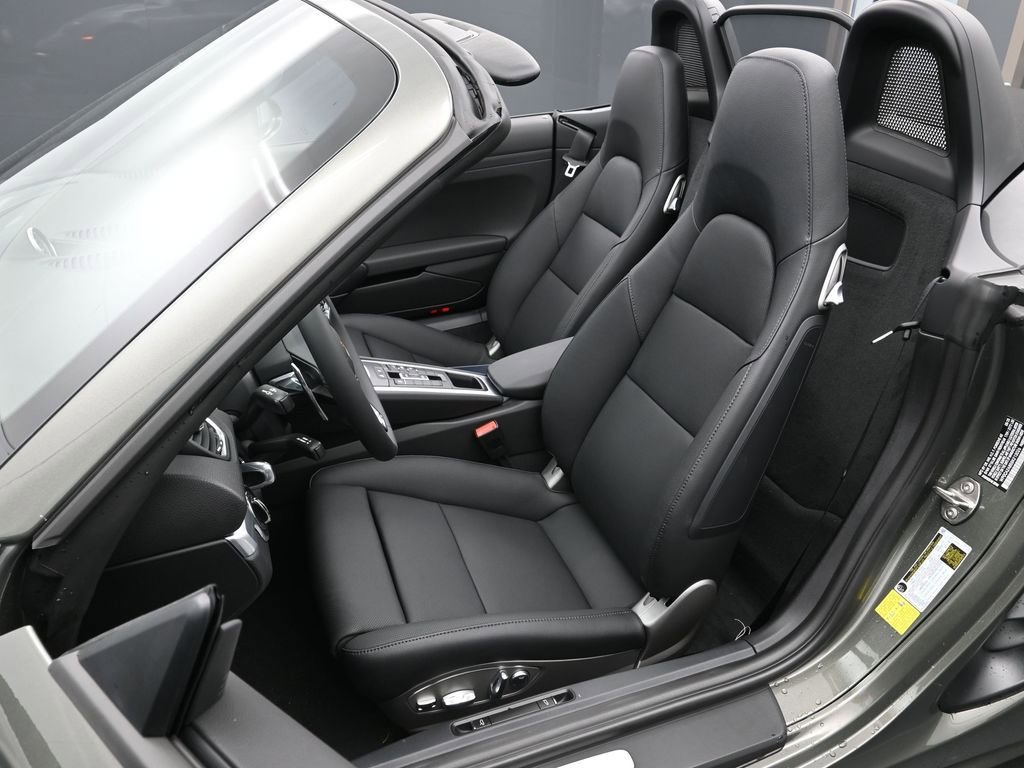 New 2025 Porsche 718 Boxster image 5