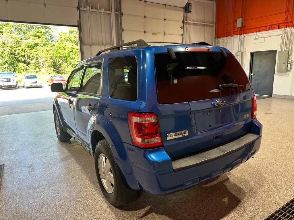 Used 2012 Ford Escape XLT FWD image 4