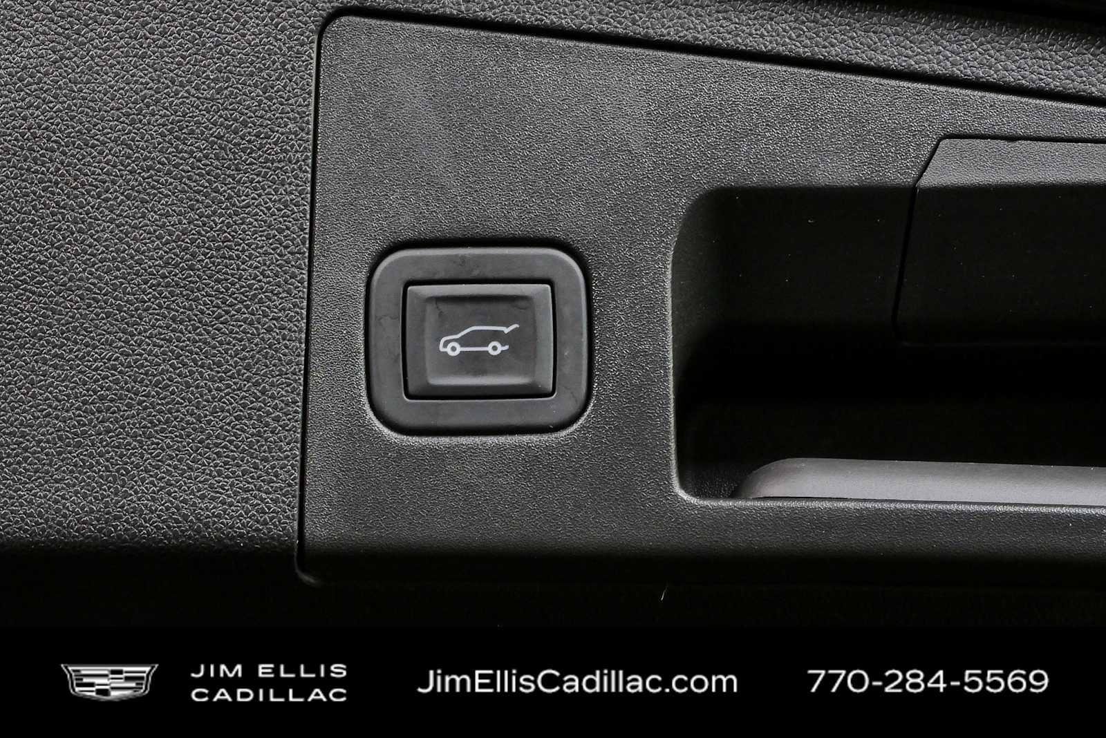 Certified 2025 Cadillac XT4 Premium Luxury FWD image 30