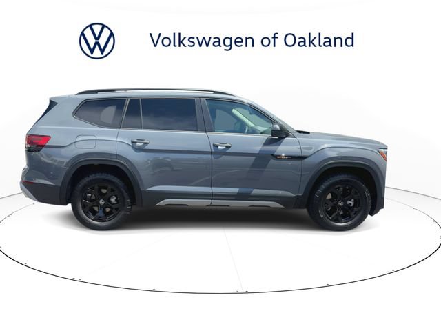 New 2026 Volkswagen Atlas Peak Edition AWD/4WD image 9