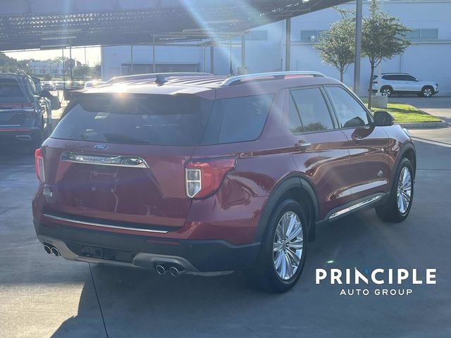 Used 2021 Ford Explorer King Ranch w/ Premium Technology Package RWD image 12