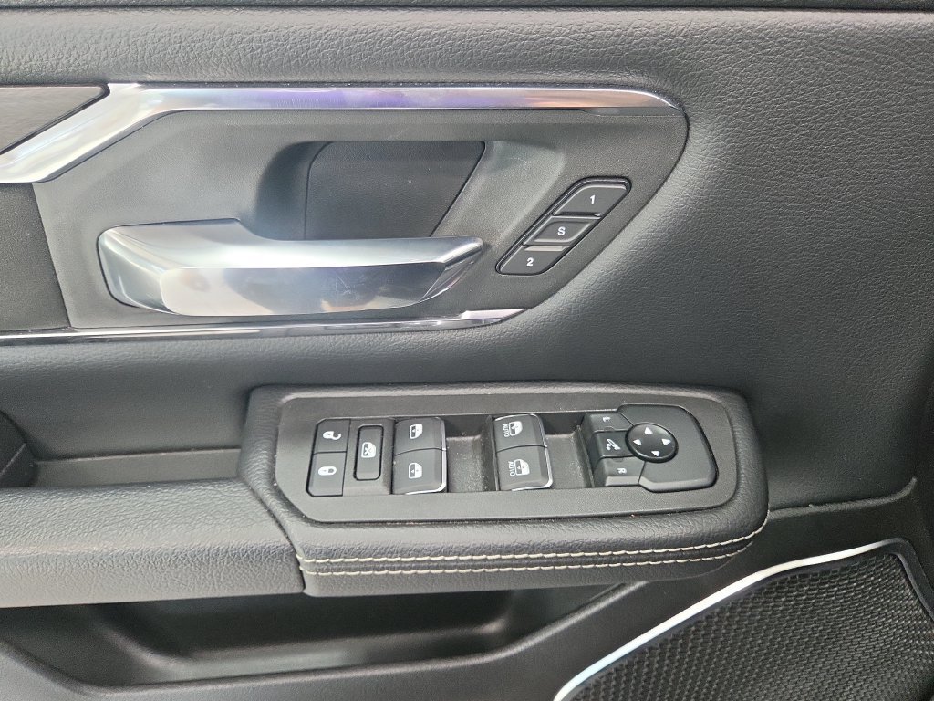 Used 2026 RAM 1500 Laramie AWD/4WD image 31