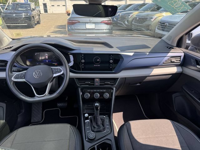 Used 2023 Volkswagen Taos SE w/ Panoramic Sunroof Package AWD/4WD image 13
