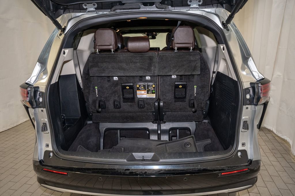 Used 2022 Toyota Sienna Platinum image 6