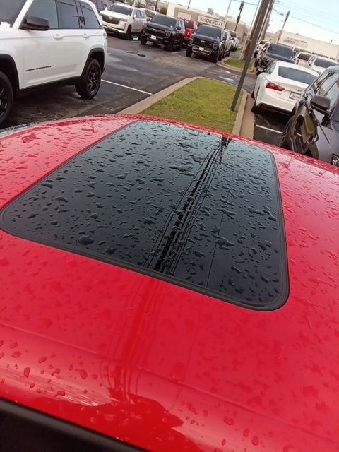 Used 2017 Dodge Charger SE w/ Power Sunroof Group image 12