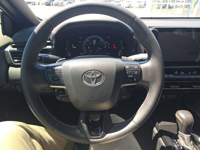 Used 2025 Toyota Camry SE w/ Multimedia Upgrade Package FWD image 13