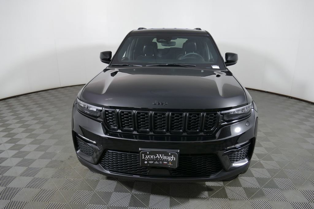 Used 2024 Jeep Grand Cherokee Limited w/ Black Appearance Package image 25