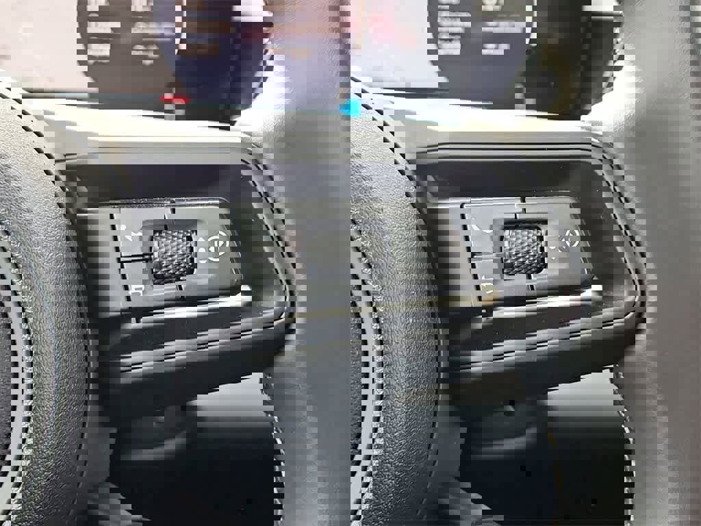 Certified 2025 Porsche Macan 4S Electric image 32