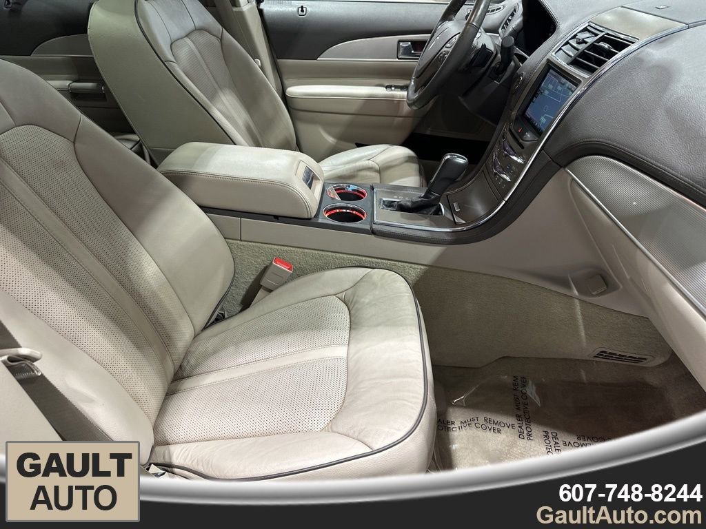 Used 2015 Lincoln MKX AWD w/ Equipment Group 102A image 19