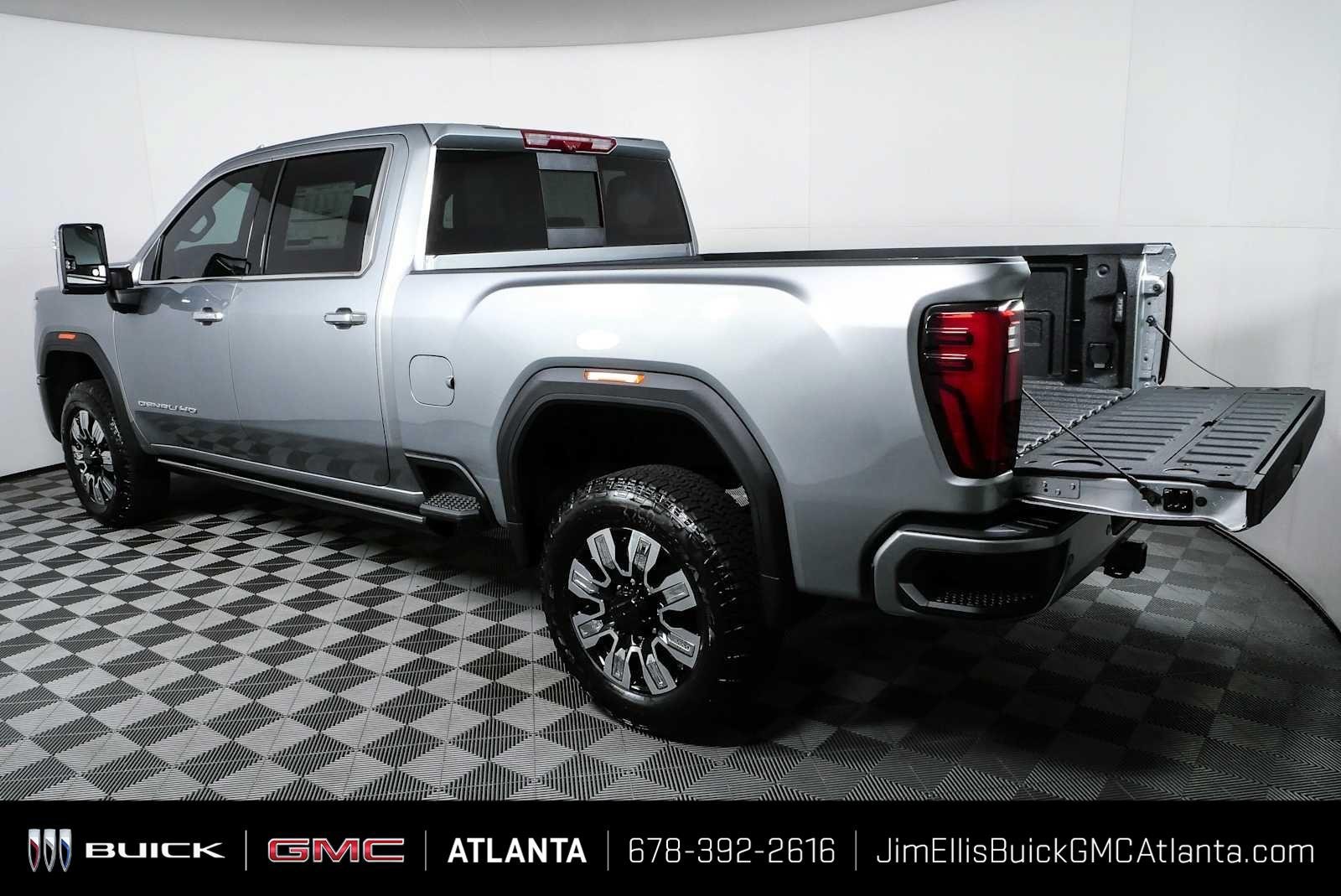 New 2026 GMC Sierra 2500 Denali w/ Denali Reserve Package AWD/4WD image 33
