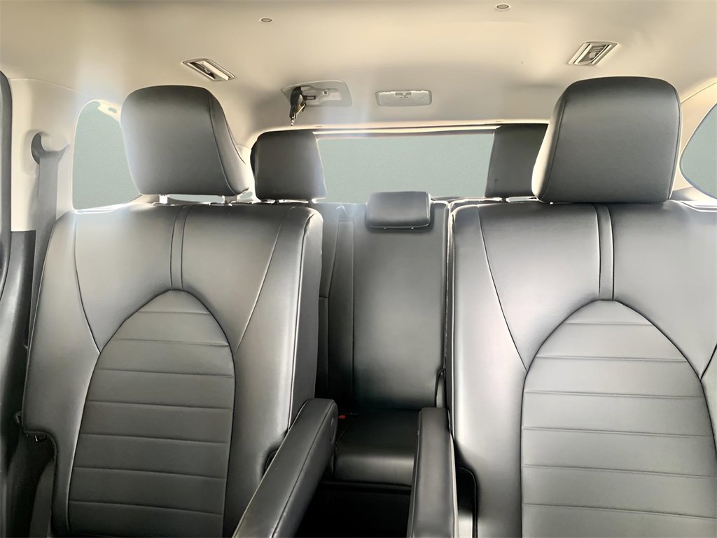 Used 2024 Toyota Highlander XLE image 45