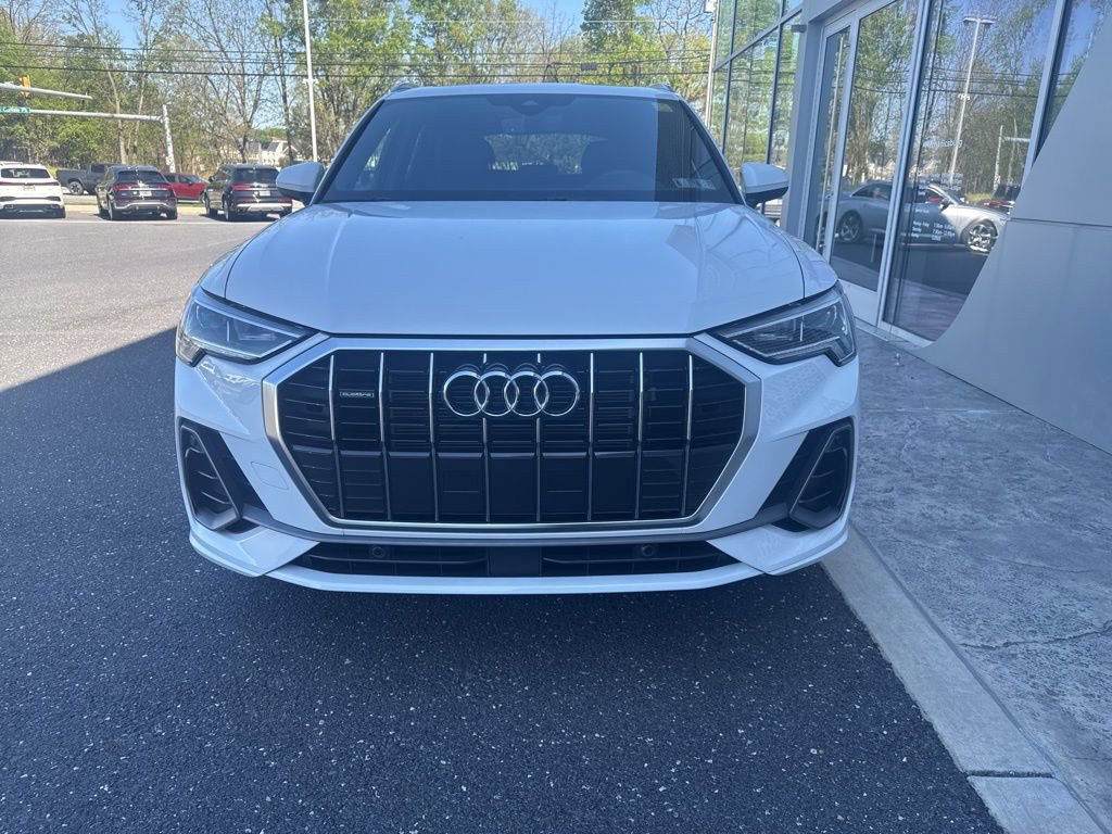 Used 2025 Audi Q3 2.0T Premium w/ Convenience Package AWD/4WD image 16