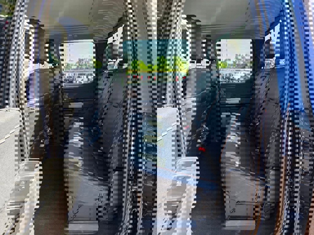 New 2025 Ford F350 Lariat w/ Lariat Ultimate Package image 9